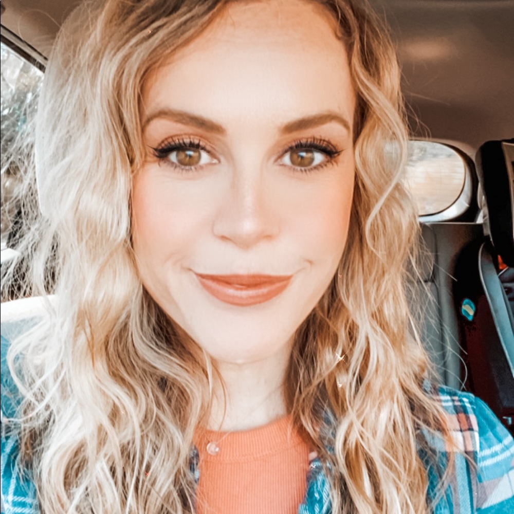 Meet your Posher, Amy